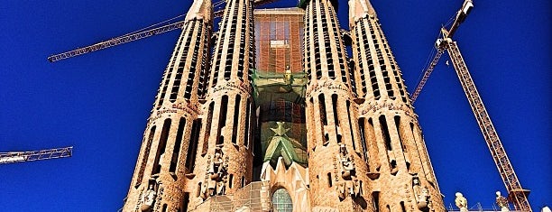 Templo Expiatorio de la Sagrada Familia is one of Barcelona Gaudi.