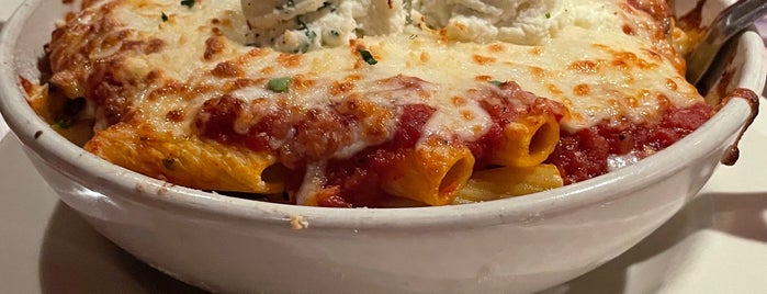Buca di Beppo is one of The 13 Best Places for Artichoke Dip in Scottsdale.