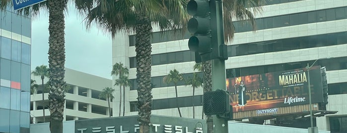 Tesla Los Angeles is one of Tesla Galleries and Service Centers.