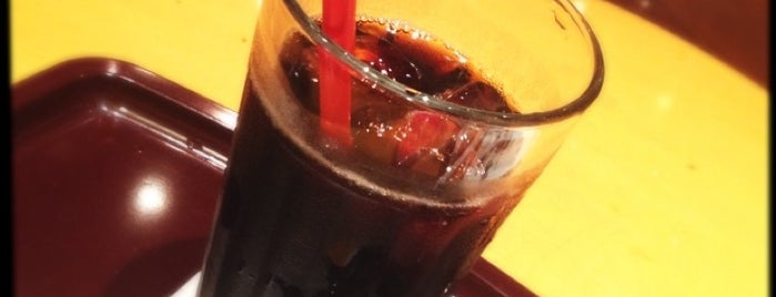 EXCELSIOR CAFFÉ is one of Posti che sono piaciuti a Masahiro.