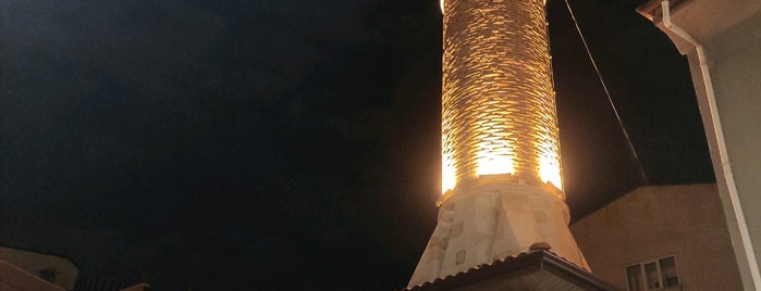 Ömerbey Camii is one of Bursa İlçeler | Spiritüel Merkezler.