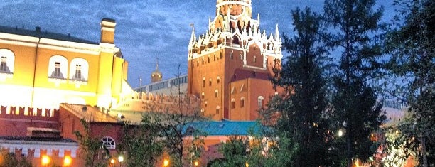 Александровский сад is one of Moskow.