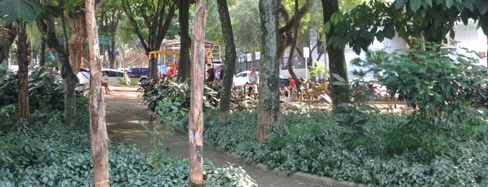 Praça Irmãos Karmann is one of SP Tour.