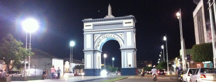 Arco de Nossa Senhora de Fátima is one of locais que ja estive.