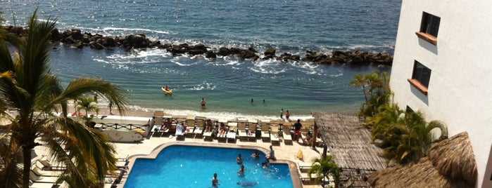 Playa del Sol Costa Sur Resort Puerto Vallarta is one of สถานที่ที่บันทึกไว้ของ Jiordana.