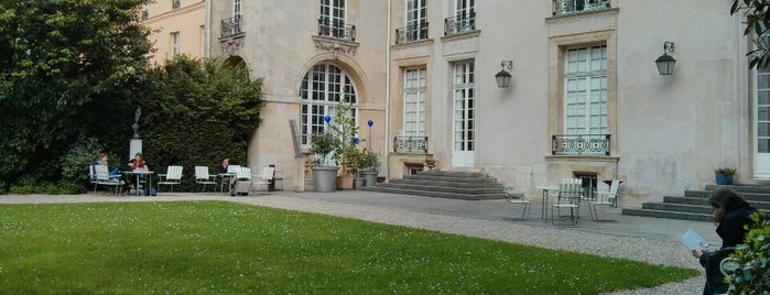 Institut Suédois is one of PARIS.