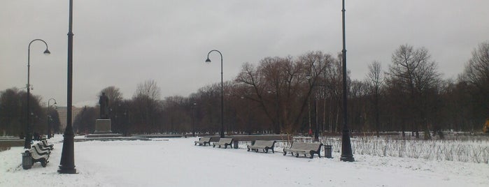 Moscow Victory Park is one of SPb: Parks.