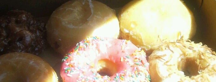 Bosa Donuts is one of Casa Grande To-Do.