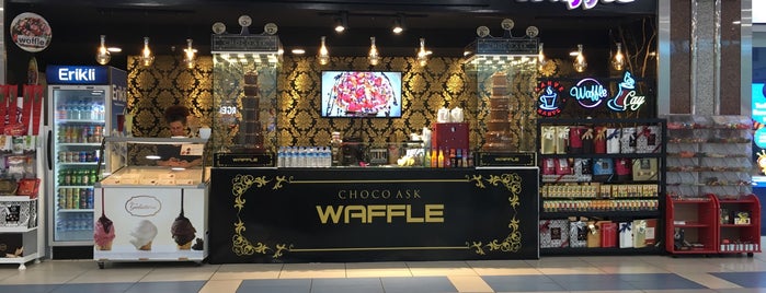 Choco Aşk Waffle & Bardak Çikolata is one of Ayhan : понравившиеся места.