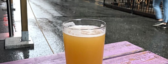 Brewers Beer Bar is one of Guro'nun Kaydettiği Mekanlar.