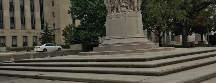 General Meade Memorial is one of Kristopher : понравившиеся места.