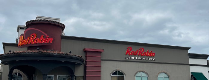 Red Robin Gourmet Burgers and Brews is one of Huntsville.