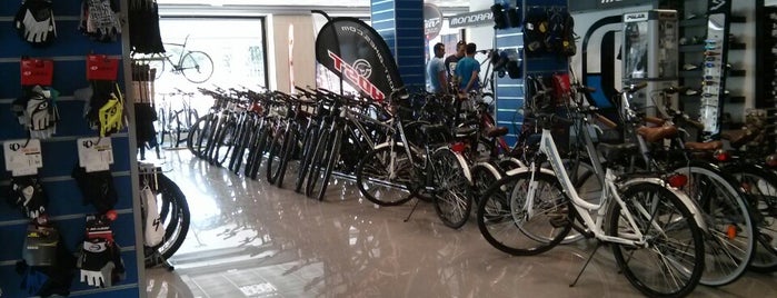 Pedalmoto is one of Las mejores Tiendas de bicis.