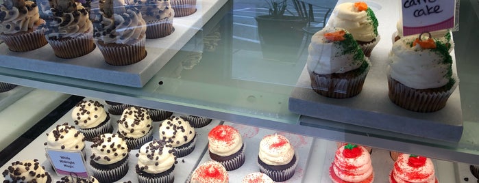 Gigi's Cupcakes is one of Nancy Kraus Lioness Home.
