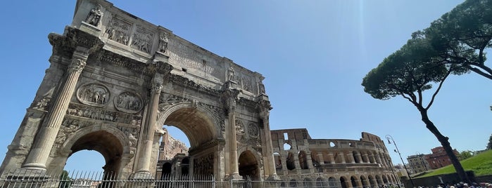 Arch of Constantine is one of Zach's Saved Places.