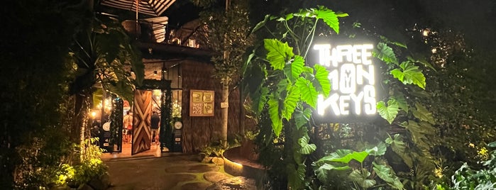 Three Monkeys Restaurant is one of ☕️🎂🌭🍦Bakery, Café, Snacks & Desserts🍦🌭🎂☕️.