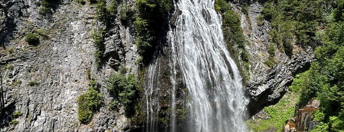 Narada Falls is one of Brent : понравившиеся места.