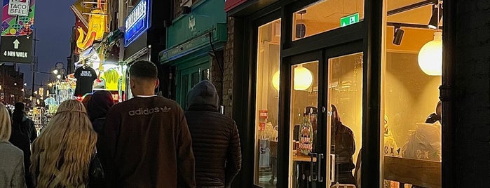 Starbucks is one of Londres, 2012.