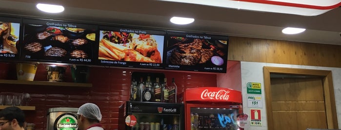 Fast Grill is one of สถานที่ที่ Naiara ถูกใจ.
