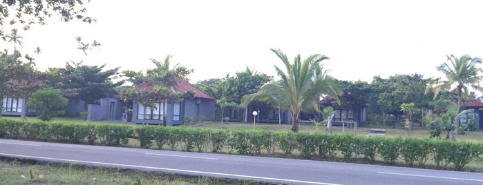 The Villa Of Lor in Tanjung Tinggi is one of สถานที่ที่ Febrina ถูกใจ.