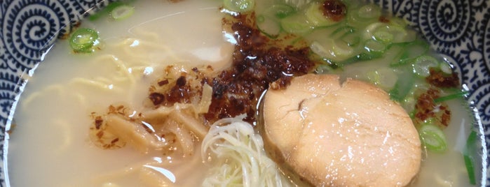 鶏そば 威吹 is one of 麺.