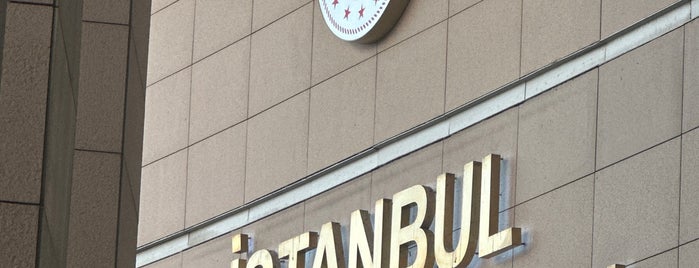 İstanbul Adalet Sarayı is one of İstanbul'da En Çok Check-in Yapılan Mekanlar.