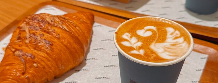 بيستري لاين Pastry Line is one of Coffee.