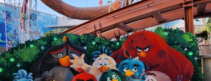 Angry Birds World Outdoors is one of Катар.