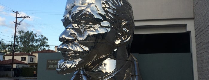 Lenin's Head is one of USA.