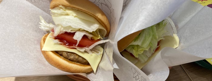 MOS Burger is one of いんしょく.