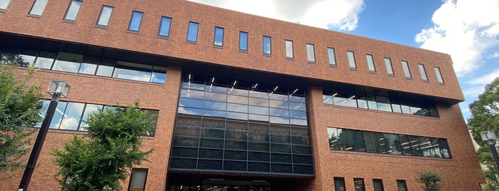 Kyoto University Library is one of 京都大学 本部構内.
