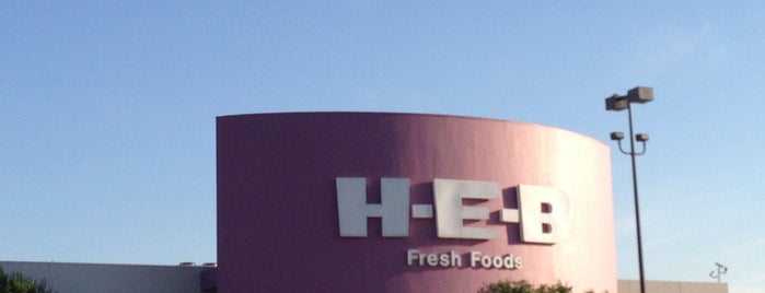 H-E-B is one of Kevin 님이 좋아한 장소.