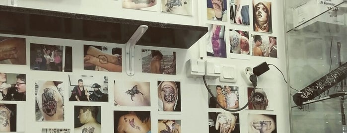 OBeN Tattoo ve Piercing Art Studio İzmir is one of Aslı : понравившиеся места.