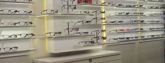 Park Optik is one of Posti che sono piaciuti a Burak.