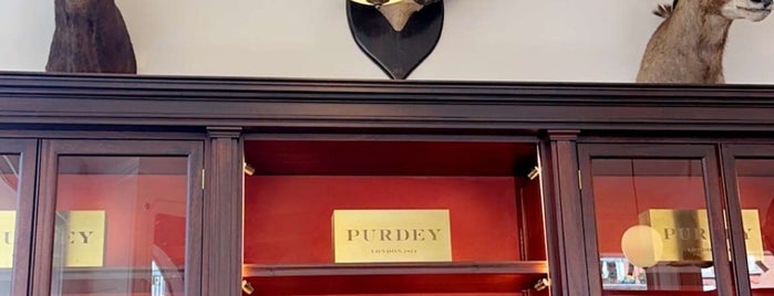 James Purdey & Sons is one of Londra.