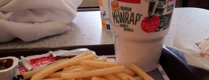 McDonald's is one of สถานที่ที่ 🖤💀🖤 LiivingD3adGirl ถูกใจ.