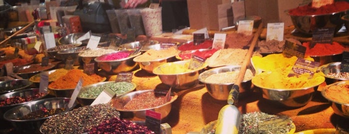 Union Square Holiday Market is one of Ben's "I'm visiting New York" Definitive List.