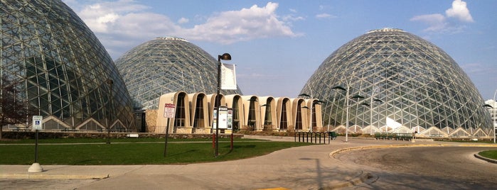 Mitchell Park Horticultural Conservatory (The Domes) is one of Mill-e-wah-que.