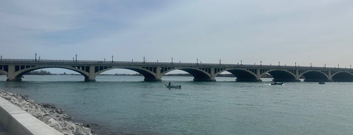 MacArthur Bridge is one of Detroit Riverwalk.