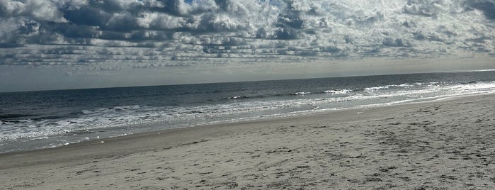 Hilton Head, SC is one of Cass'ın Beğendiği Mekanlar.