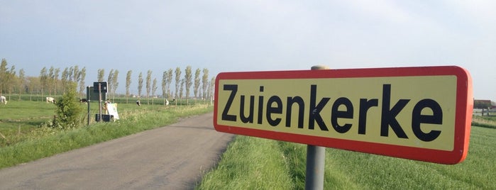 Zuienkerke is one of De 64 Officiële Gemeenten van West-Vlaanderen.