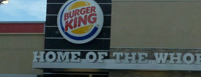 Burger King is one of Locais curtidos por Rick.