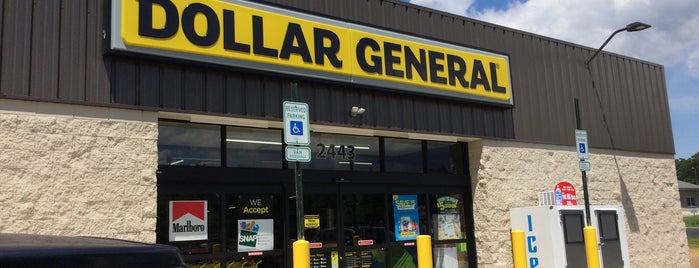 Dollar General is one of Timothyさんのお気に入りスポット.