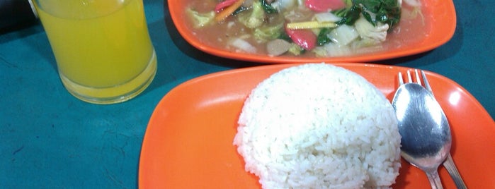 PUJASERA "Kampung Kandang" is one of Food, Place.