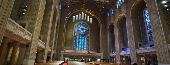 Temple Emanu-El is one of Pete's Saved Places.