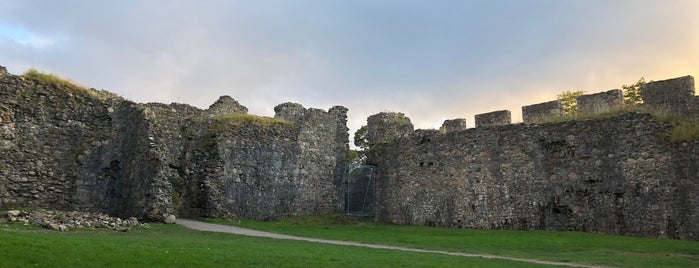 Old Inverlochy Castle is one of Sean : понравившиеся места.