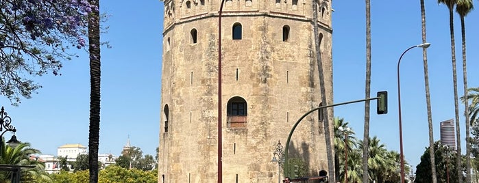 Torre del Oro is one of Siviglia.