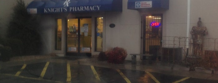 Knight's Pharmacy is one of Posti che sono piaciuti a Chad.