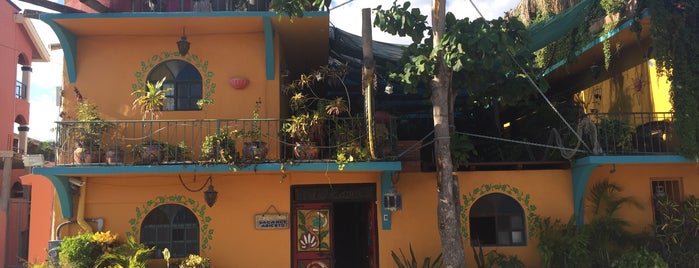 Cabo Inn is one of สถานที่ที่ Jorge ถูกใจ.