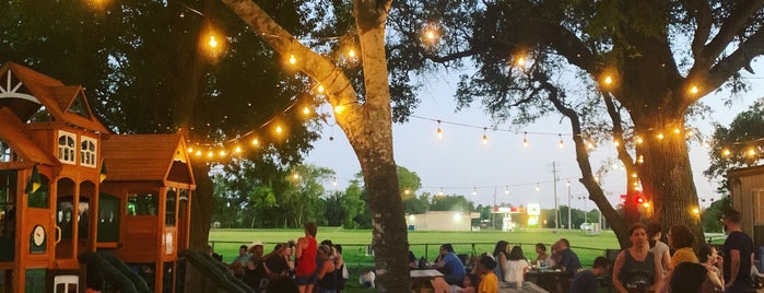 Penny’s Beer Garden is one of Houston Burbs.
